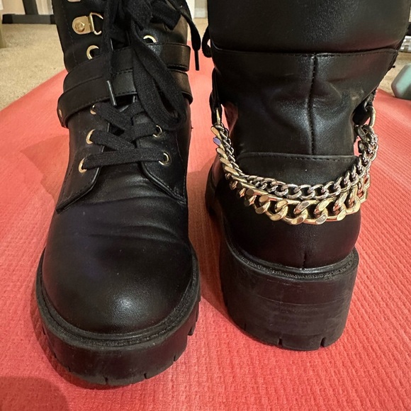 Black Faux Leather combat boots with gold/silver chain! - Picture 6 of 6